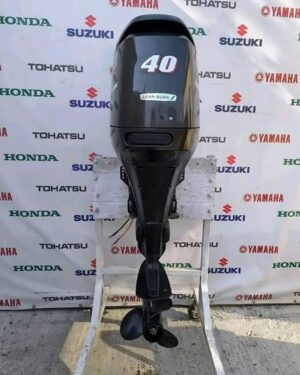 2014 Suzuki 40HP 4 Stroke EFI outboard motor mounted on fishing boat