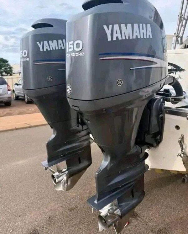 Yamaha twin-engine offshore setup with controls included